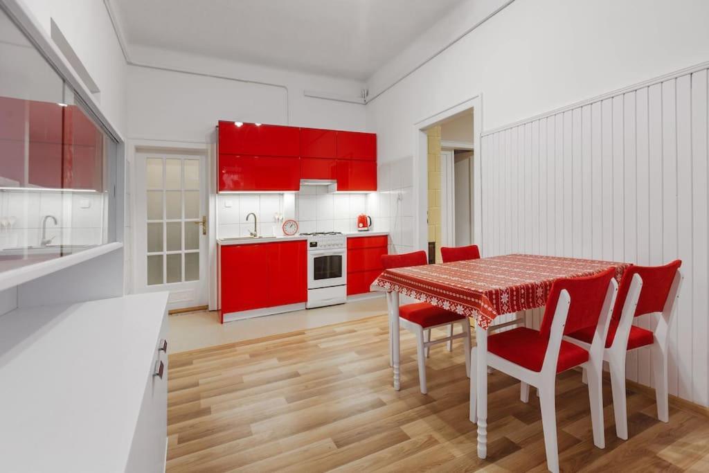 Apartament Astronomiczne Miejsce Przemyśl Exterior foto